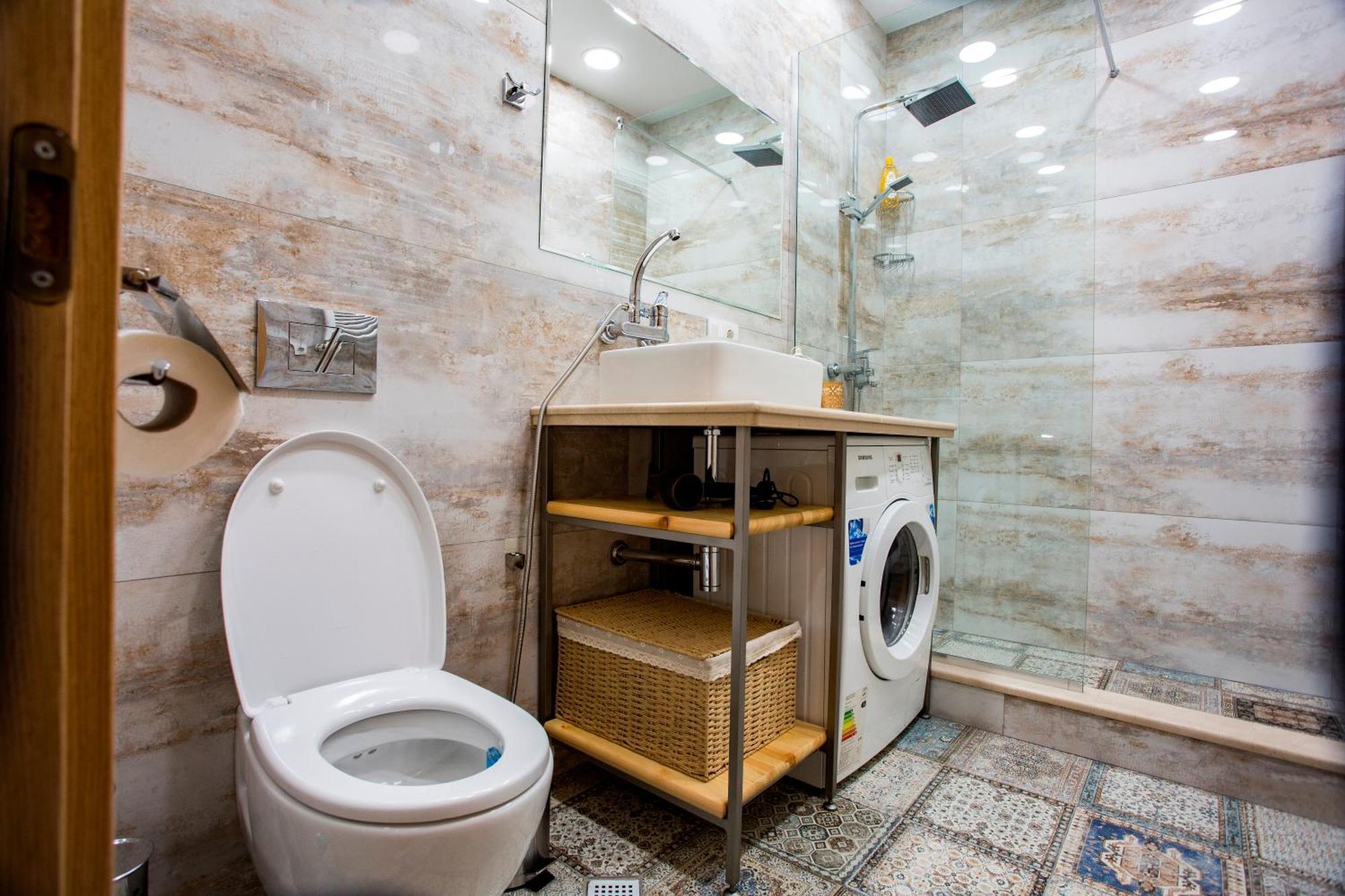 Yellow Apartment In Avlabari Tbilisi Esterno foto
